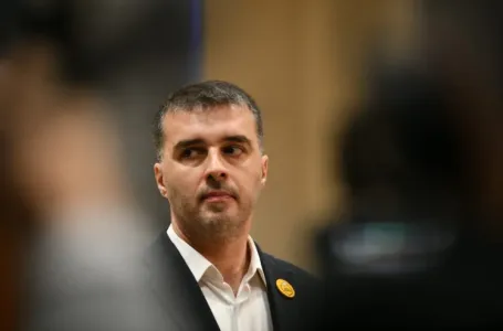 Manojlović poziva na hapšenje Vučića: „Blokada pravosuđa je državni udar“