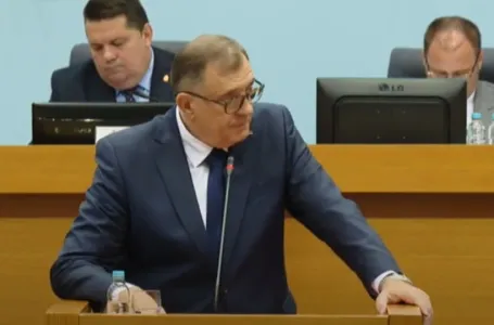 Dodik se obrušio na Ustavni sud BiH: “Čuvaju Ustav poput koze koja čuva kupus”