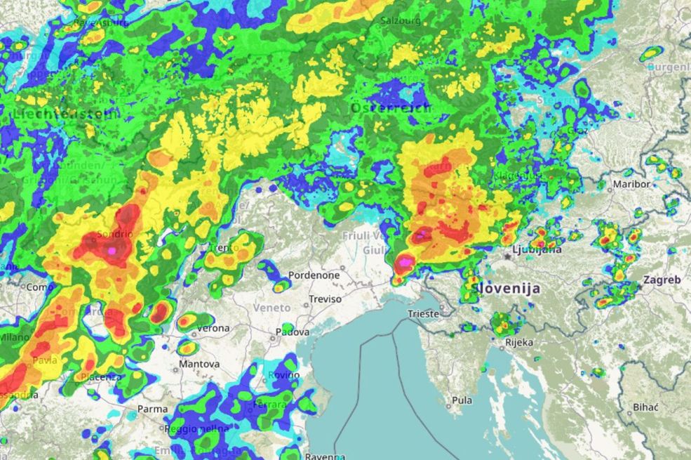 POGLEDAJTE ŠTA SE PRIBLIŽAVA HRVATSKOJ! Upaljeni alarmi