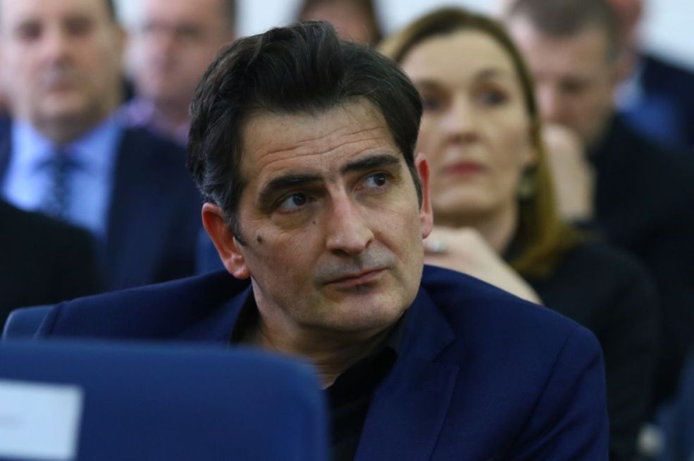 Faruk Kapidžić Čoviću: "Misli li da je nama lako što nam se pola države zove Republika Srpska"