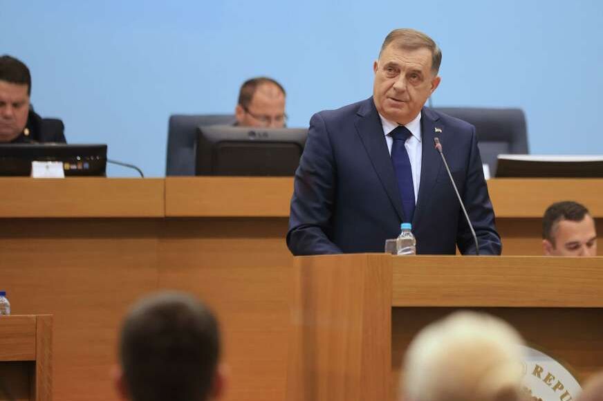 DŽEKPOT ILI EKOLOŠKA KATASTROFA: Dodik "dijeli" minerale ko 50 KM na mitingu, a zauzvrat TRAŽI OVO