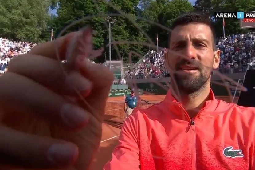 Evo šta je Novak Đoković NAPISAO NA KAMERI nakon osvojene istorijske 100. titule u karijeri