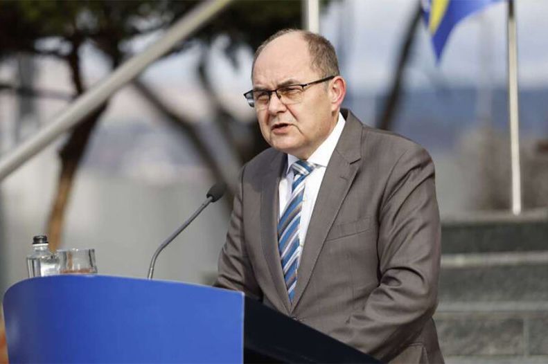 Schmidt otkriva istinu: Zašto BiH mora mijenjati svoj Ustav odmah!