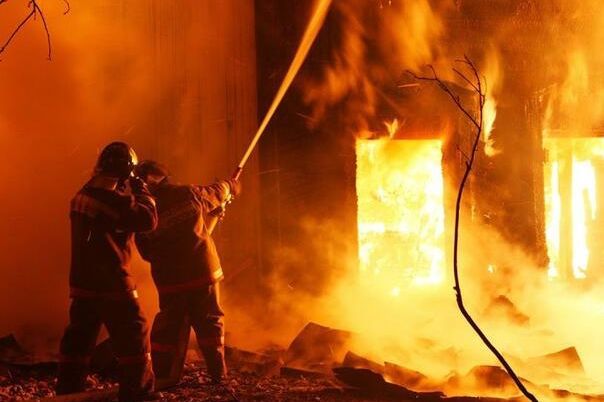 Apokalipsa nadomak BiH: Gori napuštena bolnica u Zagrebu, čule se jake detonacije!