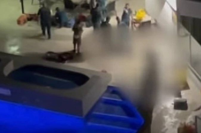 Plivači u šoku: Tokom trke pala ploča sa plafona u bazenu u Beogradu