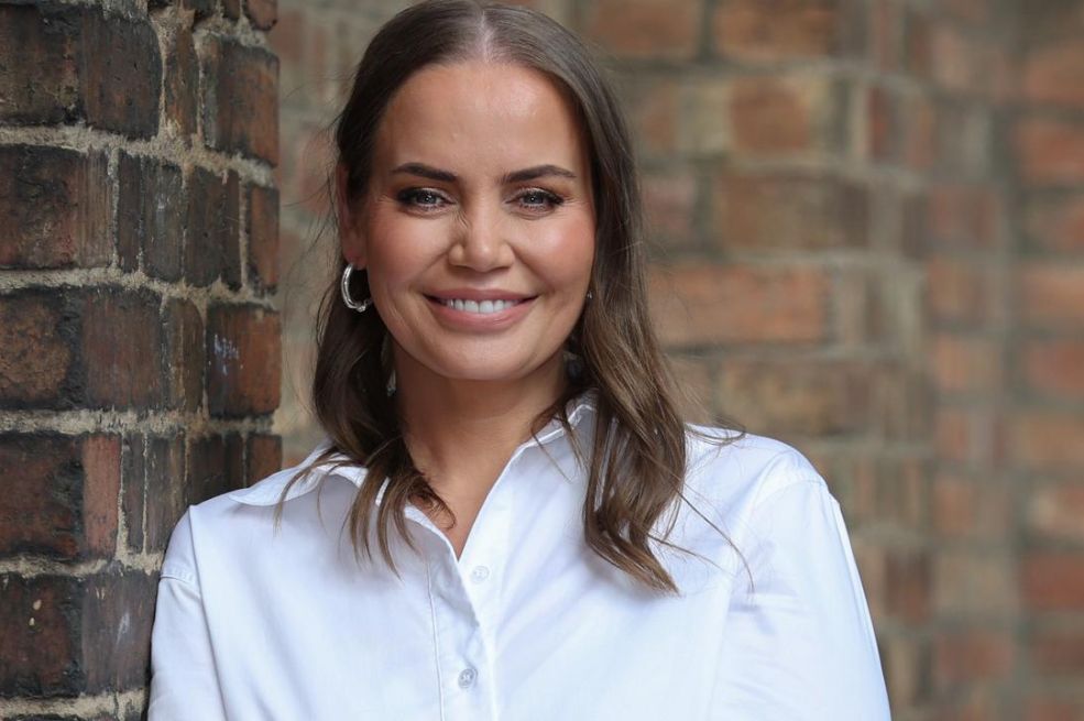 PRVA FOTOGRAFIJA JELENE DOKIĆ NAKON SMRTI OCA! Nasmijana od uha do uha, evo šta je poručila! (FOTO)