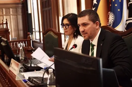 SARAJEVO I DALJE BEZ GRADONAČELNIKA: Tri vijećnika srušila kvorum na konstituirajućoj sjednici