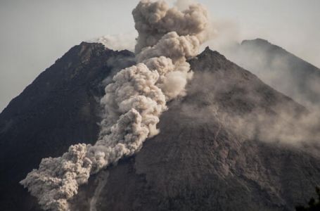 Ponovo eruptirao vulkan na Sumatri, lani ubio 24 ljudi
