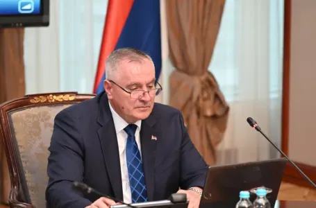 Radovan Višković više nije premijer RS: Narodna skupština prihvatila njegovu ostavku