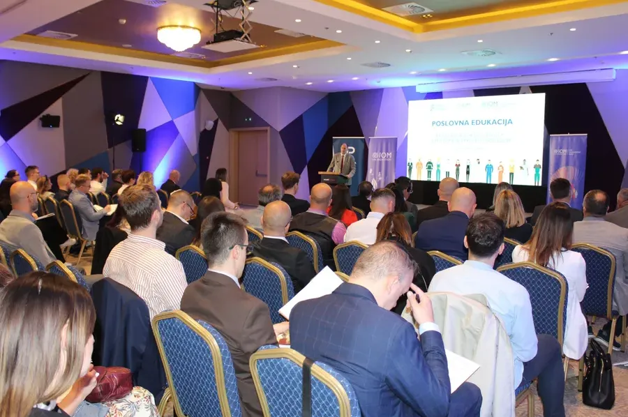 Poslodavci traže reforme: Kako skratiti put do radne dozvole u BiH?