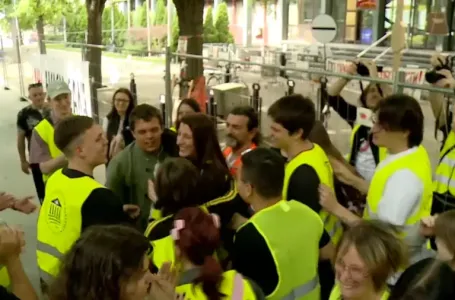 Studenti slave kraj blokade suda u Novom Sadu nakon puštanja aktivista