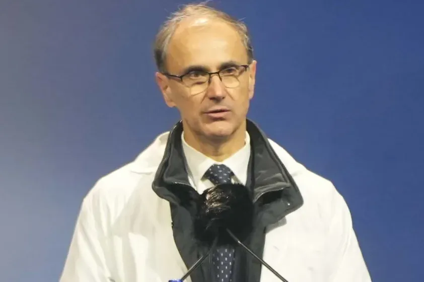 "Milion evra za vilu?! Macut ignoriše pitanje – javnost šokirana!"