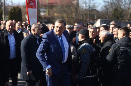 Evo iz koje strane zemlje su specijalci koji čuvaju Dodika