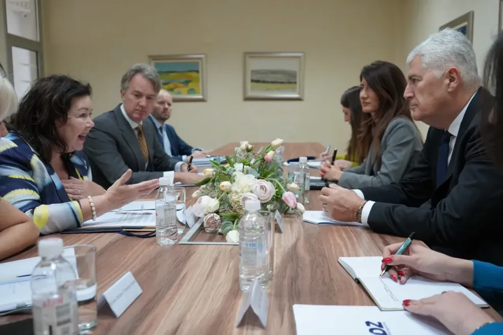 BRITANCI SE SASTALI SA ČOVIĆEM: Nakon sastanka mu uputili poruku