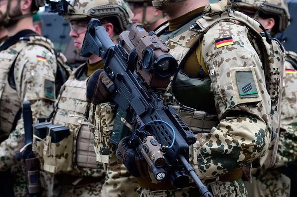 NATO traži od Njemačke još 40.000 vojnika za odbranu