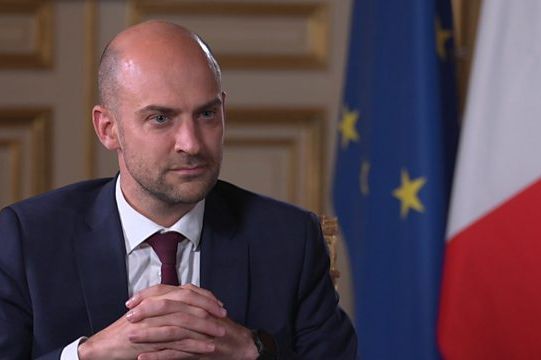 Barrot: Vrijeme je da Putin shvati da će ga kolonijalni rat skupo koštati