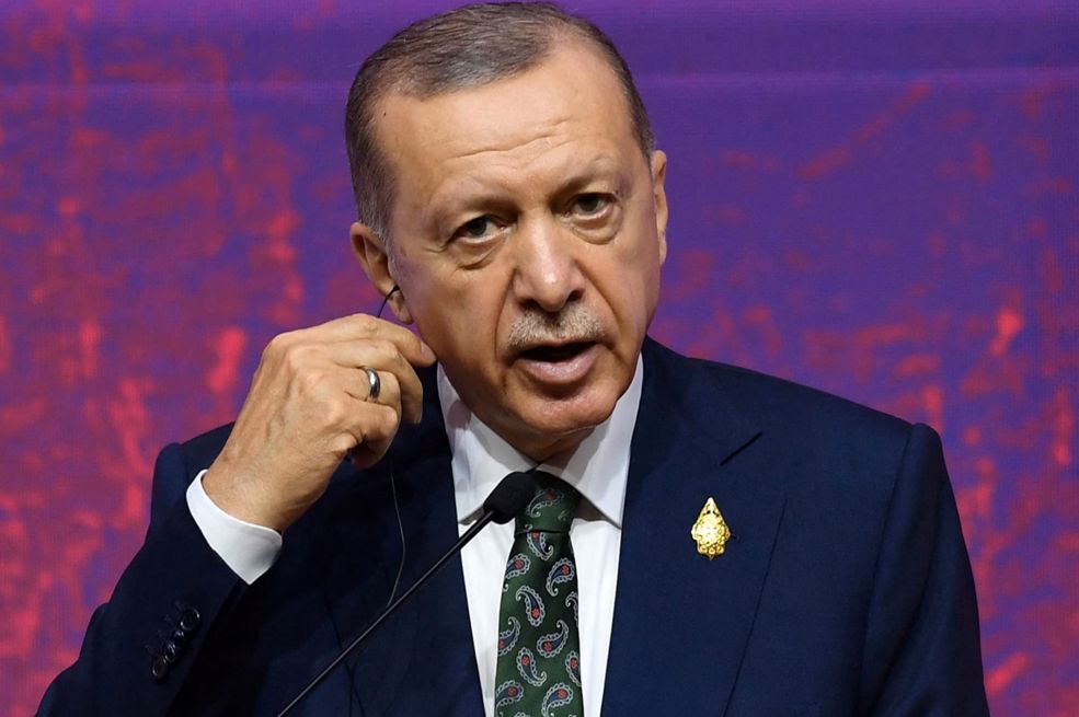 Erdogan planira pomiriti svijet: Želi sastanak Putina, Zelenskog i Trumpa u Istanbulu