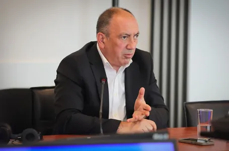 Crnadak: Počinje oslobađanje RS-a od nesreće koja traje 20 godina, današnji sastanak je prekretnica