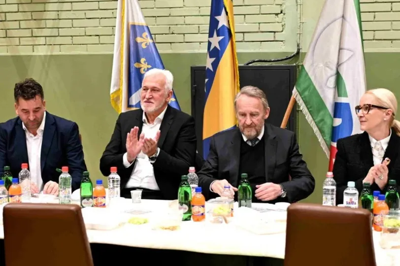 Novac iz budžeta: Kako je bivši načelnik Hadžića plaćao privatne tužbe protiv građana