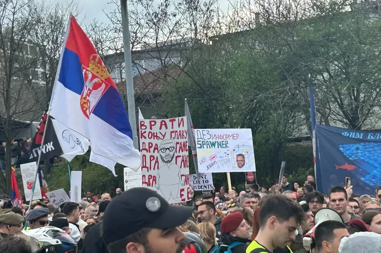 Studenti u blokadi pozvali građane na protest ispred Andrićevog venca