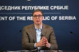 Vučić govori, studenti mu dovikuju ispred prozora: Parole su ometale koncentraciju