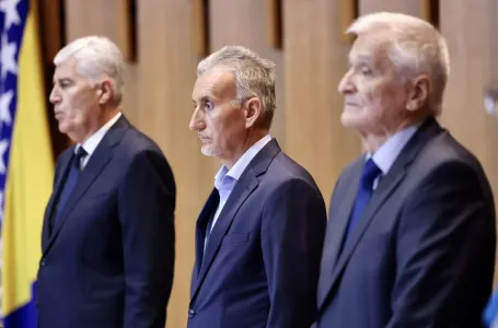 Nakon burne rasprave: Oboren Zakon o VSTV-u BiH: HDZ i SNSD ostali "sami"