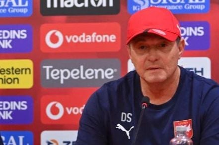 Piksi čestitao Bajram u Albaniji, pa odbrusio novinaru: „Malo nisi normalan što to pitaš“