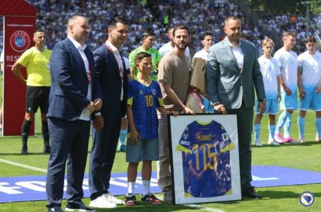 Oproštaj Miralema Pjanića od dresa reprezentacije BiH