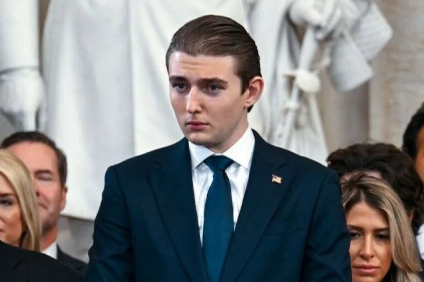 Najmlađi sin Donalda Trumpa ima djevojku? Sve ga češće viđaju s njom