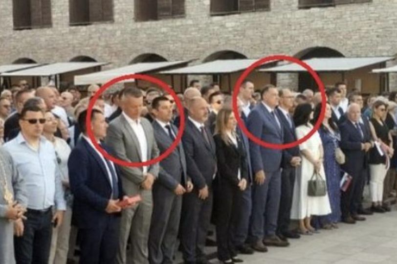 Nešić ponovo u prvom redu uz Dodika, iako ga on javno ignorisao