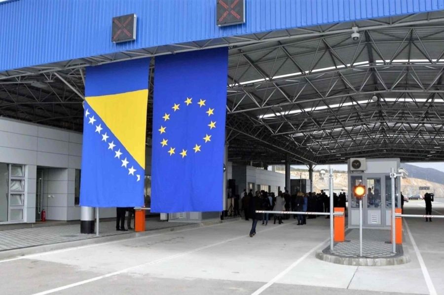 PUTNICI OPREZ: Pazite šta unosite u Hrvatsku, kazne su BASNOSLOVNE!