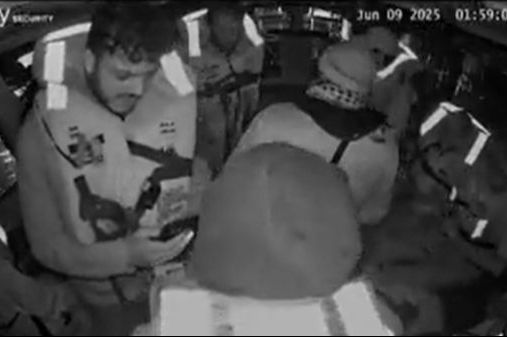 Aktivisti ipak nisu uspjeli: Brod koji je plovio s humanitarnom pomoći za Gazu preuzeli Izraelci