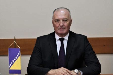 OGLASIO SE HELEZ NAKON KRITIKA SAD-a: Šta je dogovarano s Iranom?