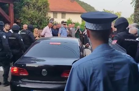 Policija izvela Milana Miličevića iz kuće (VIDEO)