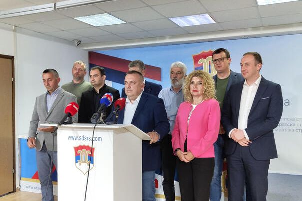 SDS: Ovo je politički progon, Miličevića pustiti na slobodu