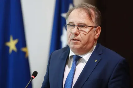 Nikšić ide u Banja Luku: Prisustvovat će skupštini zajedno sa Radovanom Viškovićem