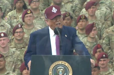 Trump: Da nije bilo Amerike, svi biste danas govorili njemački