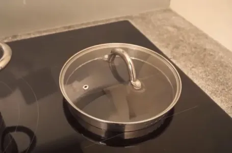 Svaka šerpa ima opciju za koju rijetko ko zna: Sjajan trik sa poklopcem koji niko ne koristi