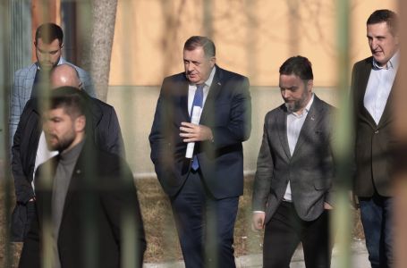 Burno odmah na početku: Evo šta su tražili Dodikovi advokati