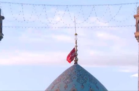 Iznad iranske džamije Jamkaran podignuta crvena zastava: TO ZNAČI SAMO JEDNO