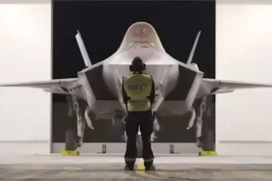 Izraelska vojska saopštila da trenutno napada, Iran tvrdi da obara “neprijateljske letjelice”