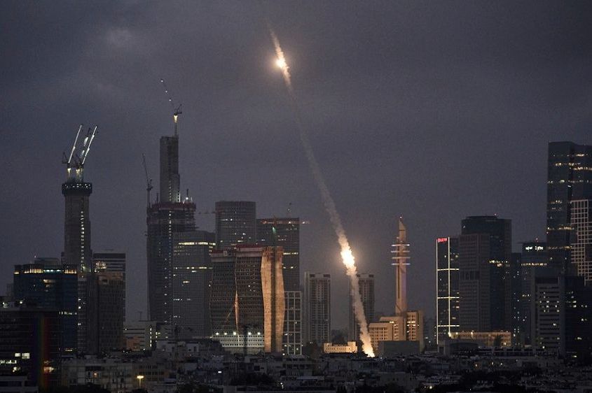 Počela iranska odmazda: "U narednim satima snažni napadi na Izrael"