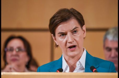 ANA BRNABIĆ OPET UPOREDILA STUDENTE SA NACISTIMA: "Takve scene nismo vidjeli rata"