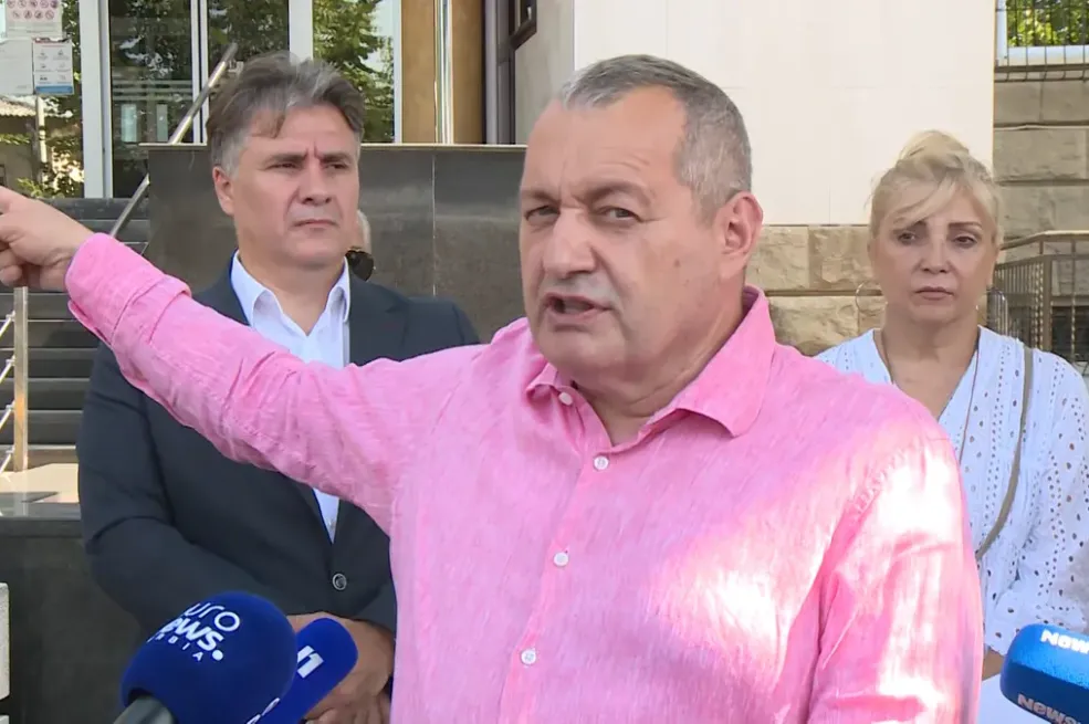 25 akademika traži Vučićevu ostavku – Milivojević: Spasimo državu!