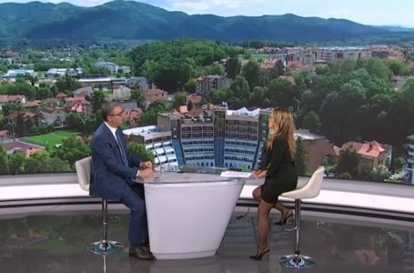 VUČIĆ OD RANOG JUTRA NA RTS-u: Prijeti svima živima, "Za tri mjeseca ću..."