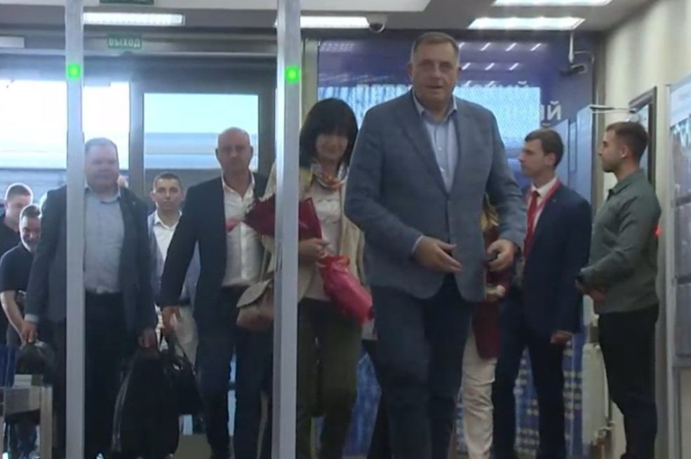 Stigao u Rusiju: Dodik poslao jasnu poruku iz Sankt Peterburga – „Pravoslavlje nas spaja“