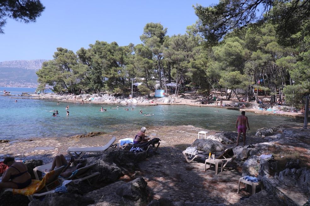 Pojavio se odvratan smrad na hrvatskoj plaži pred vrhunac sezone: EVO O ČEMU SE RADI