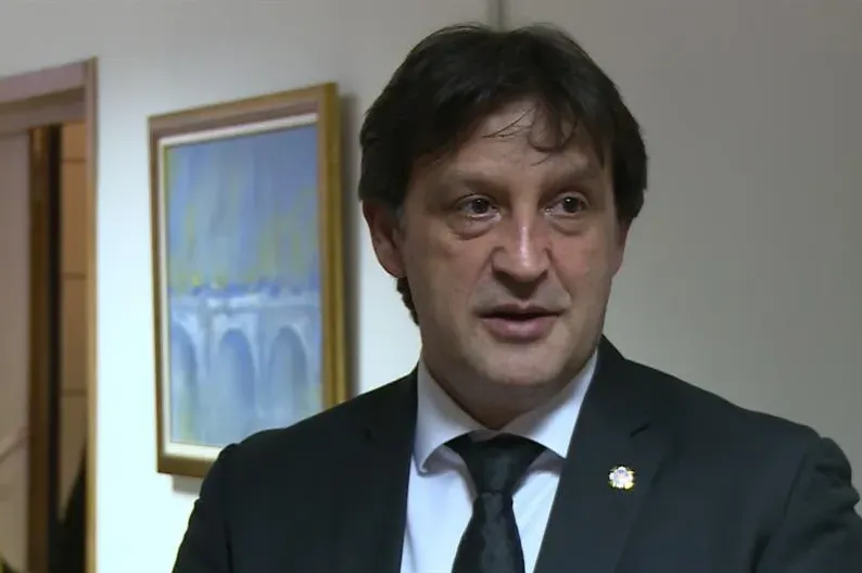 Imovina od 23 miliona, a Gašić optužuje novinare za laži – ko govori istinu?