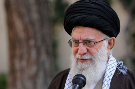 Ajatolah se obratio javnosti, prvi put nakon izbijanja protesta! Ima poruku za Trumpa
