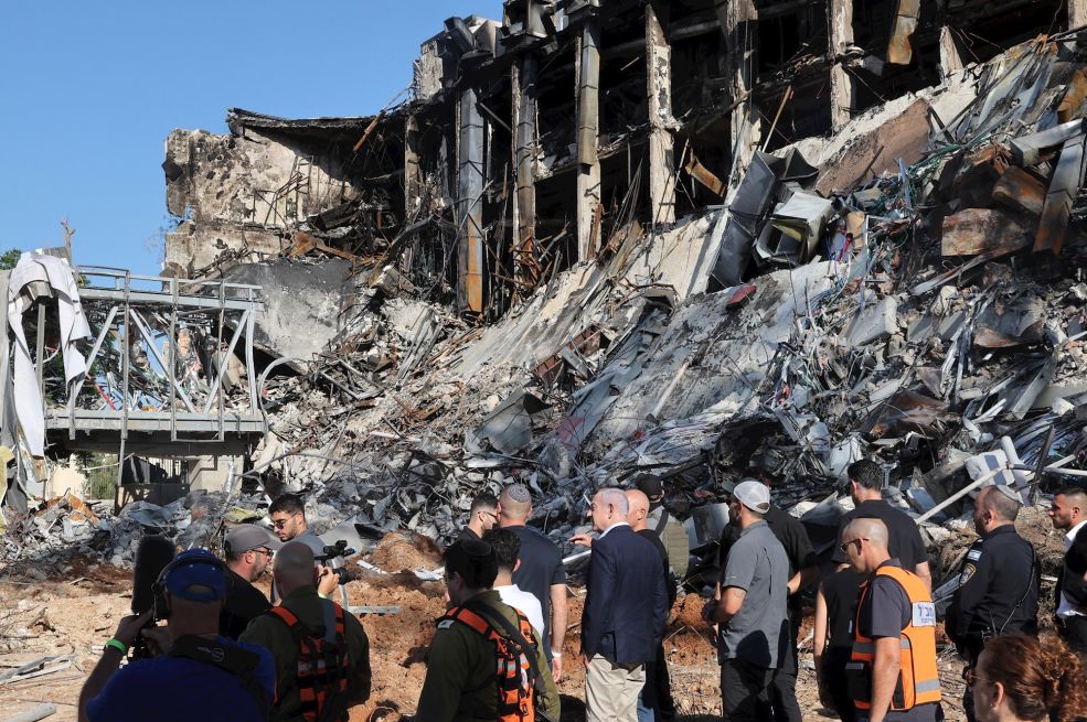 Iran pogodio izraelski institut, naučnici spašavali eksperimente iz ruševina